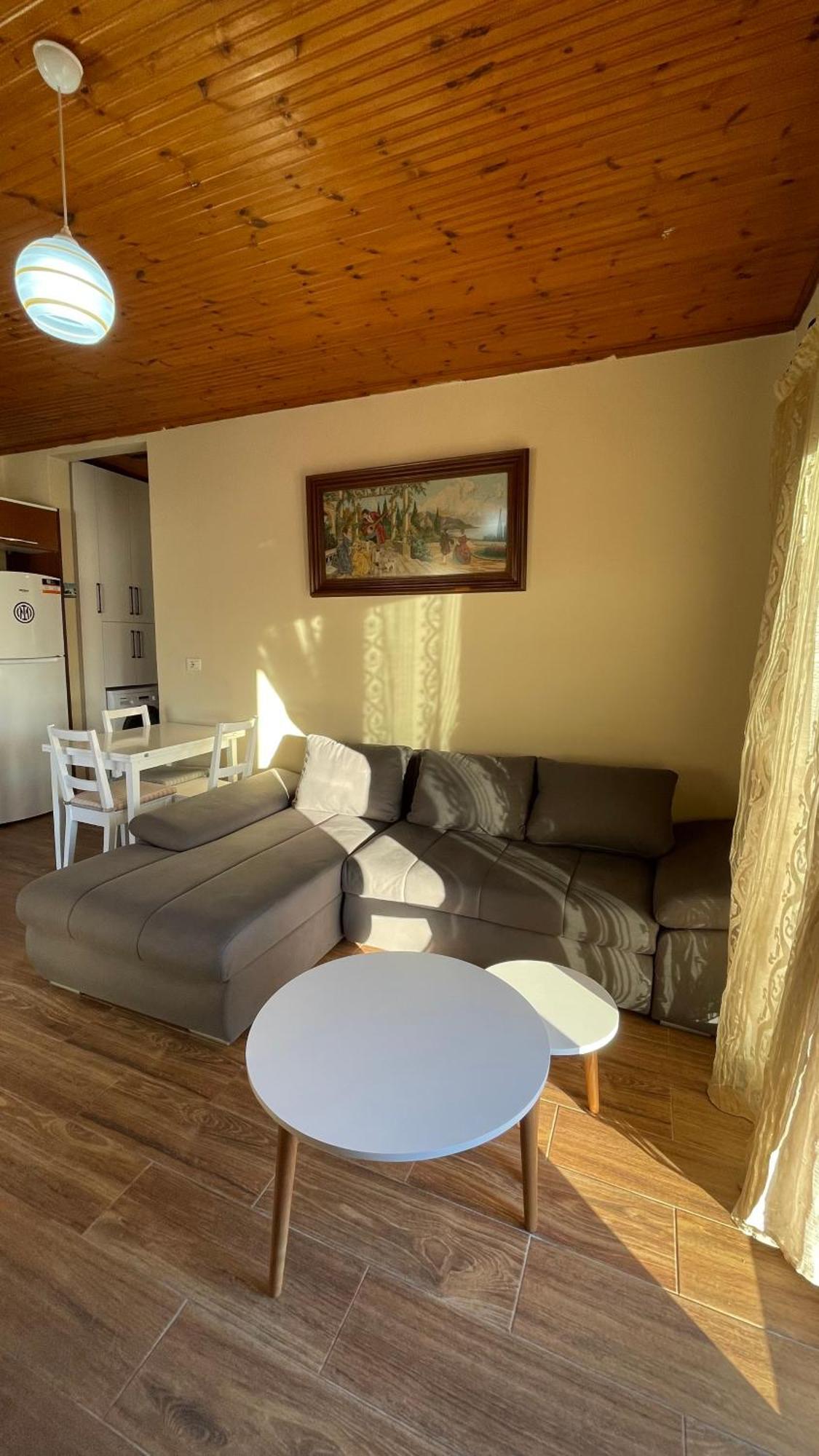 July Seaview Apartments ساراندا المظهر الخارجي الصورة