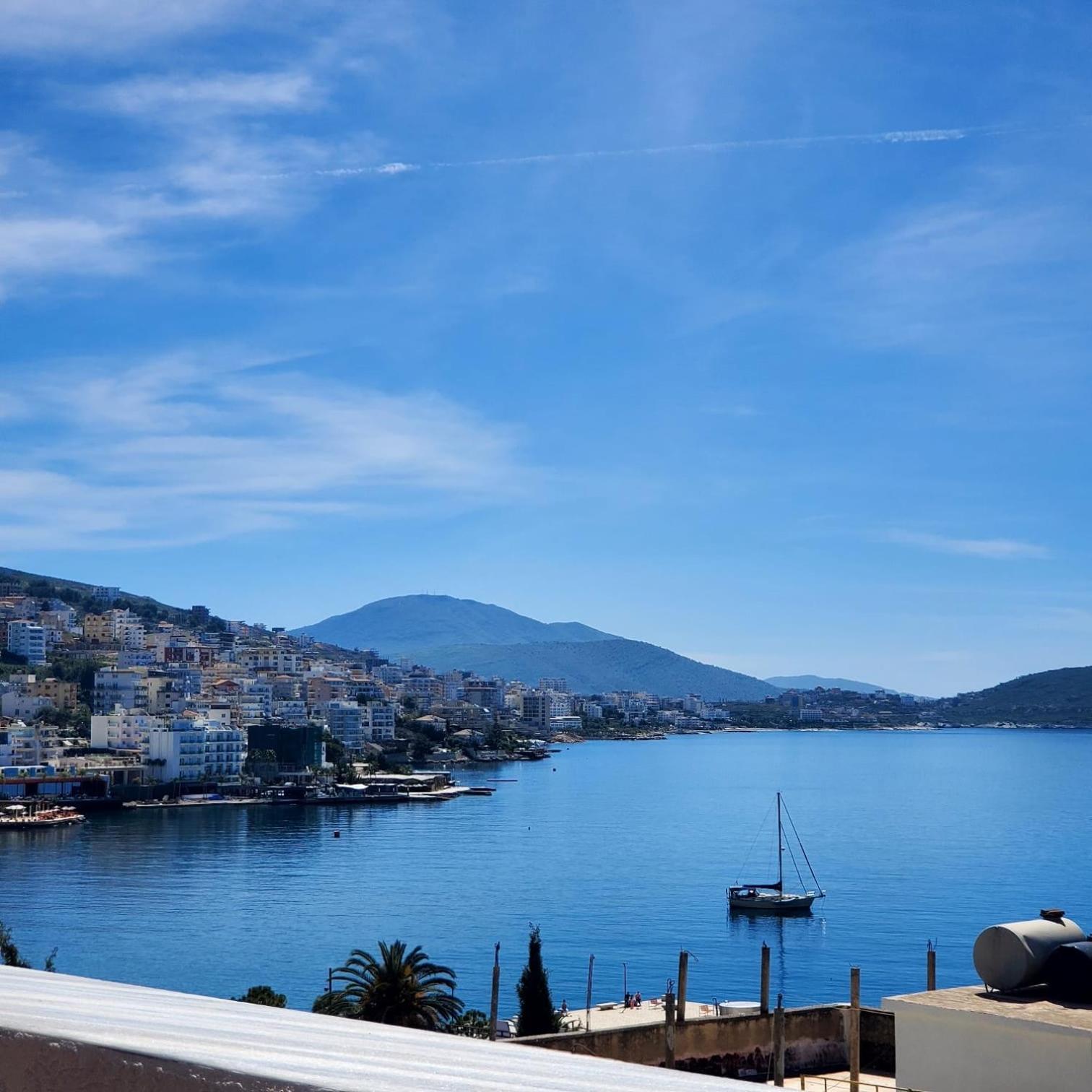 July Seaview Apartments ساراندا المظهر الخارجي الصورة