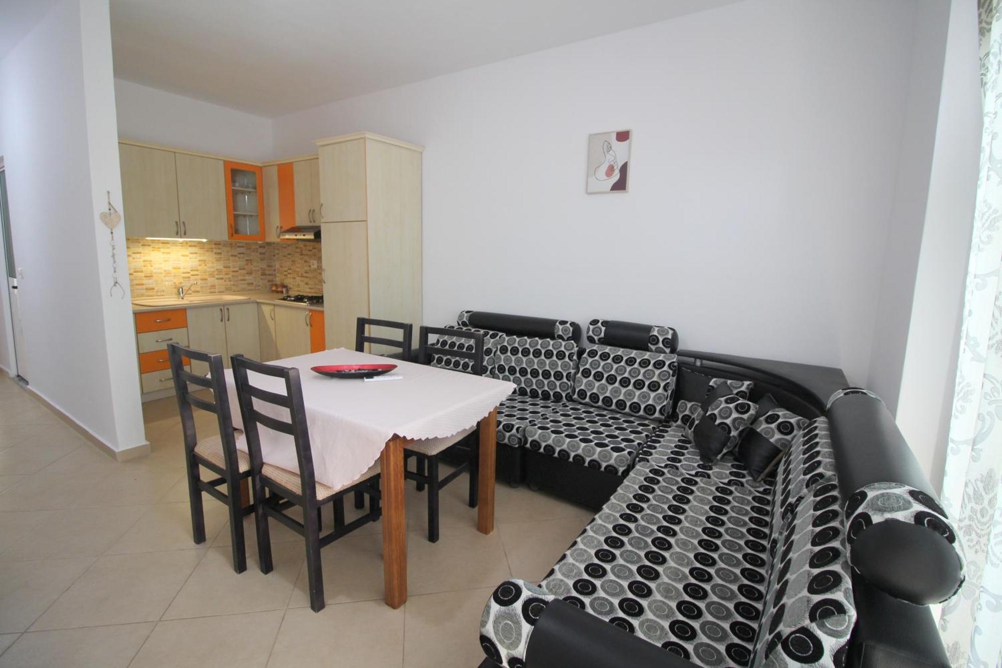 July Seaview Apartments ساراندا المظهر الخارجي الصورة