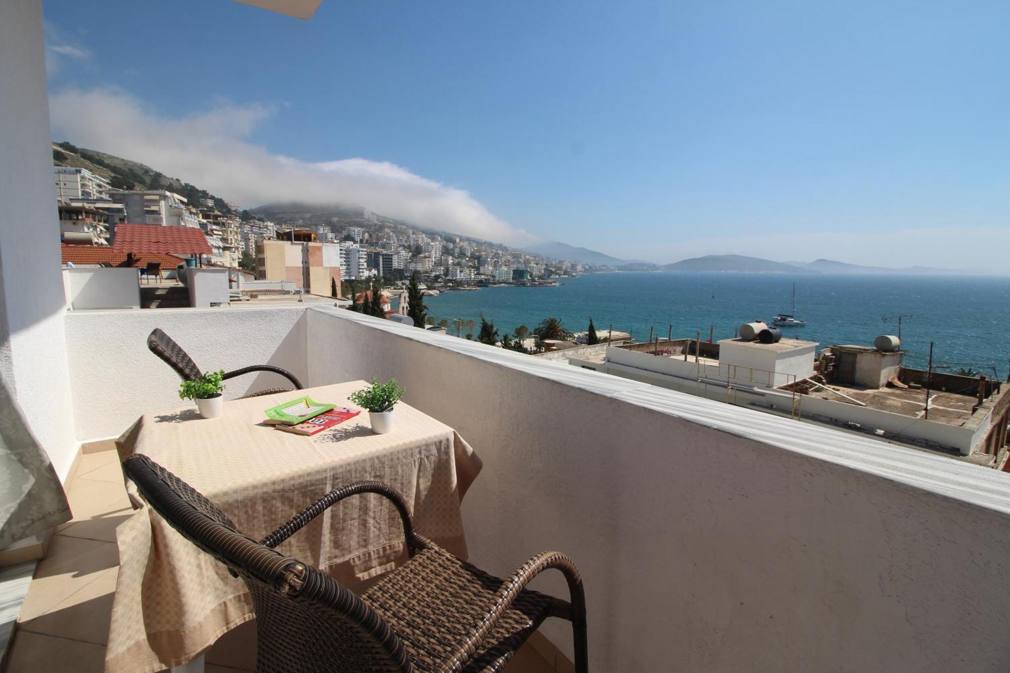 July Seaview Apartments ساراندا المظهر الخارجي الصورة