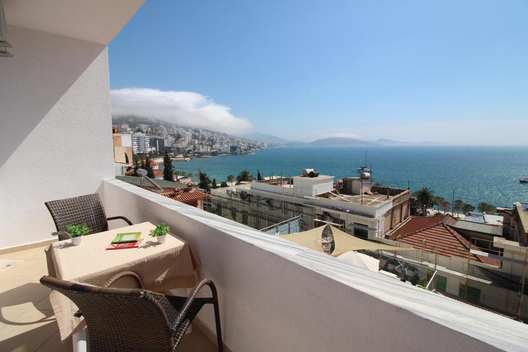 July Seaview Apartments ساراندا المظهر الخارجي الصورة