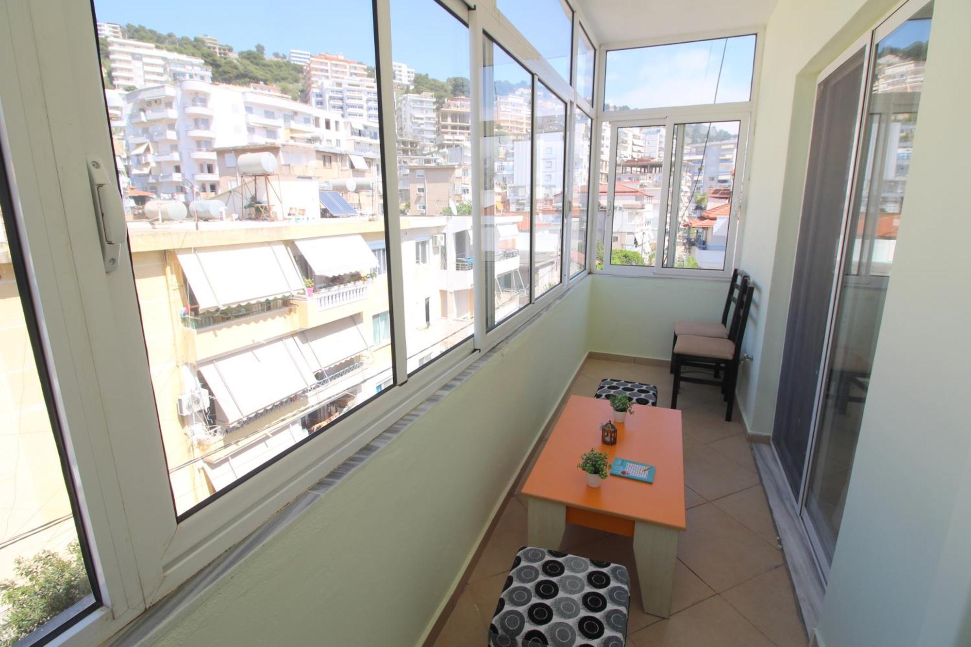 July Seaview Apartments ساراندا المظهر الخارجي الصورة